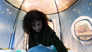 Mama Fiona – Spaceship Playtent W Mom and Grandma