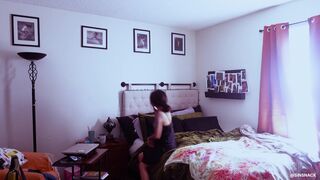 Sin Snack - No privacy for mommy