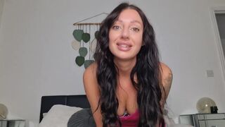 Tattooed Temptress - Back inside Mommys fuck hole