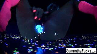 Samantha Saint gets off in this super hot black light solo