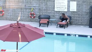 Big Tits Milf Hotel Manager Came to My Room to Fuck