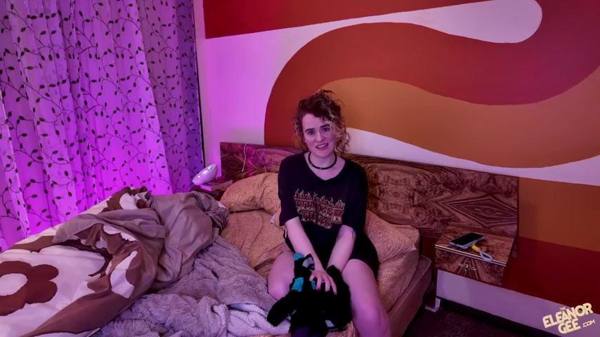 TheEleanorGee – step-Sister to Wife